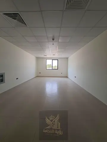 للإيجار السنوي في الشارقة – مويلح الفلاح استديو جديد أول ساكن، بتصميم عملي ومريح، مناسب للسكن في منطقة مميزة بالشارقة. مميزات الاستديو:\ حمام ومطبخ\