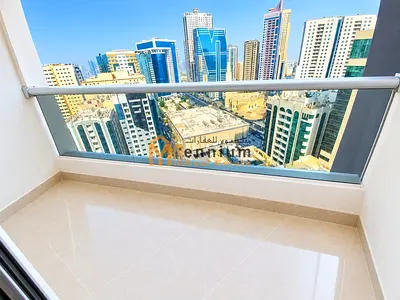 شقة سكنية للايجار في الشارقة المجاز3 الشقة غرفتين نوم وصالة وبلكونة مع موقف سيارة مبنى نظيف وجديد تتوفر خدمات قربه مثل اللولو هايبر ماركت ومطاعم لفاح