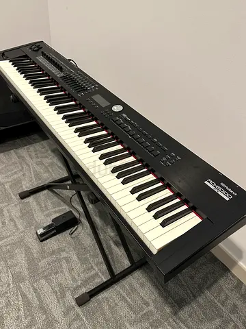 Roland RD-2000 EX Stage Piano + FREE Flight Case & Stand
