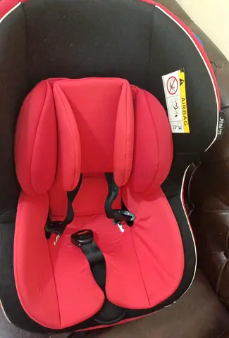 Used infant car seat (red/black) – good condition