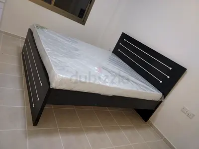 King Size bed with Matress 180×200cm