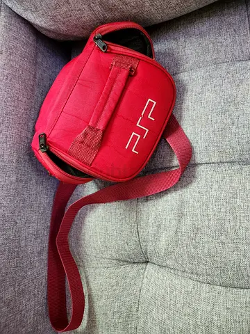Red compact shoulder bag / small crossbody bag