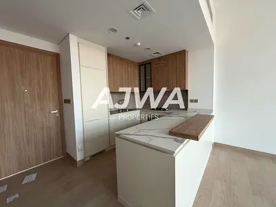 Well Maintained 1 bedroom | Low Floor | RENTED