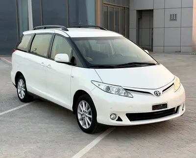 Toyota Previa 2020 SE GCC original paint in perfect condition