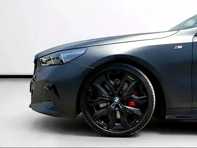 صورة 9 لـ 2024 BMW I5