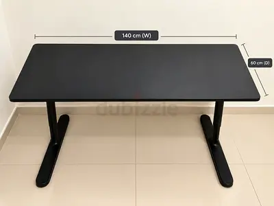 Modern Adjustable Height Desk – 140×60 cm | Excellent Condition