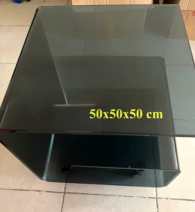 Smoked Glass Side Table 50x50x50 cm - Modern Cube Design