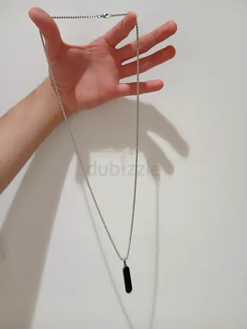Simple silver chain necklace - good condition
