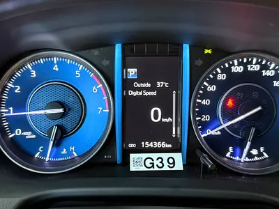 2021 Toyota FORTUNER — миниатюра 11