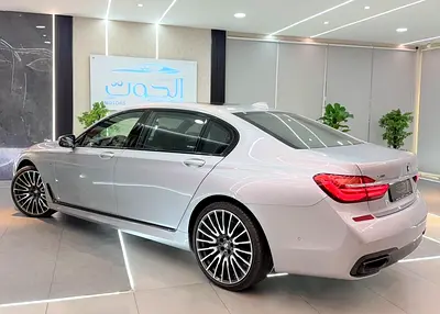 LOVELY SLIVER BMW 750LI V8 || HIGHEST CATEGORY || GCC || SCREENS || PANORAMIC ROOF