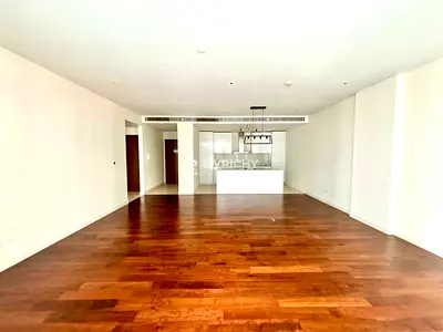 SPACIOUS 1 BR | CITY WALK | GOOD LOCATION