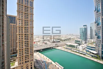 Canal View | High Floor | Sauna and Steam