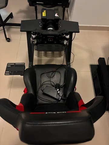 Racing Sim Rig (Moza R9, SRP2 Pedals, Next Level Racing GTtrack)