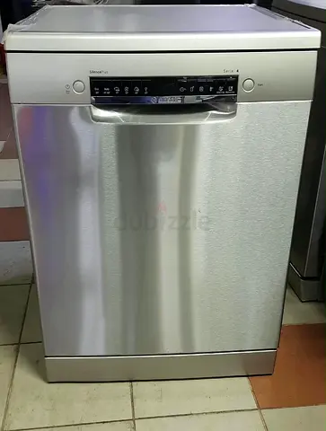 Bosch 4 series latest version new model 3 racks dishwasher same like new condition for sale