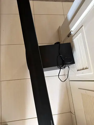 Soundbar with wireless subwoofer - Good working condition