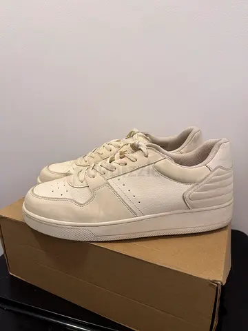 Zara Men's White Sneakers - Size 45 EUR