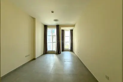 Multiple Cheques | High Floor | Well Maintanined
