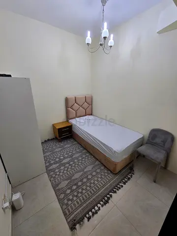 Private room for ladies Dubai Marina 2700