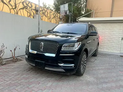 صورة 2 لـ 2018 Lincoln NAVIGATOR