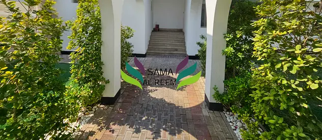 Spacious 4 Bed +Maid villa with garden