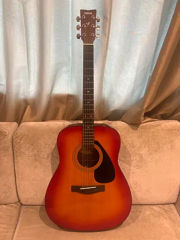 Yamaha F310 Acoustic Guitar NEW