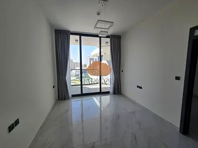 BRAND NEW I CORNER UNIT I POOL VIEW