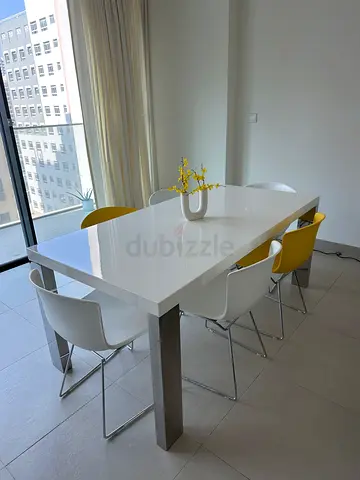 For Sale: Elegant and contemporary 7-piece dining set