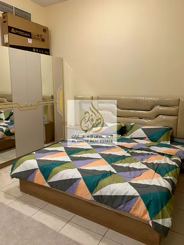 🏠 **استوديو للإيجار الشهري في عجمان – الجرف 2**  ✨ فرصة مميزة لاستئجار استوديو بمطبخ منفصل في منطقة الجرف 2 بعجمان، مناسب للباحثين عن سكن مريح وعملي