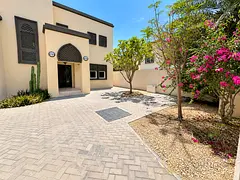 Spacious Villa | Private Garden | Modern Living