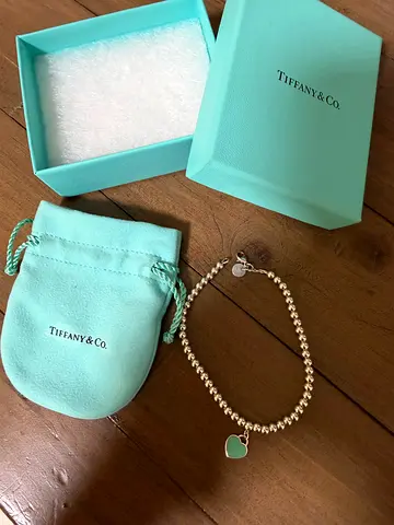 Tiffany silver bead bracelet with the tiffany blue heart