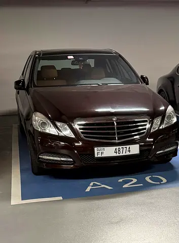Mercedes-Benz E-Class E 300 2012 GCC Specs