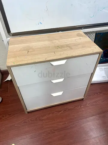 Small 3-Drawer Chest / Bedside Dresser in Light Wood