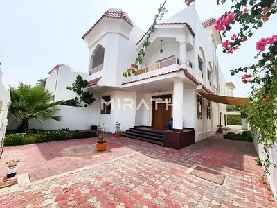 Fully Renovated Villa | Private Garden | Pool