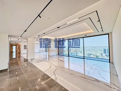 Luxury Full Floor Penthouse | 360° Panoramic View | Serious Resale
