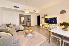 Upgraded | Fully furnished | Vacant