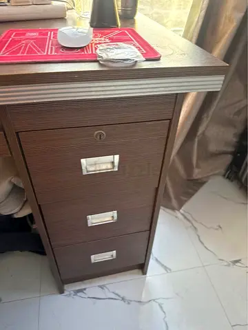 sale—only 100 dirhams. Good condition, first come first serve.