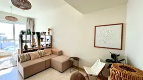 bills included | 12 Cheques |High floor