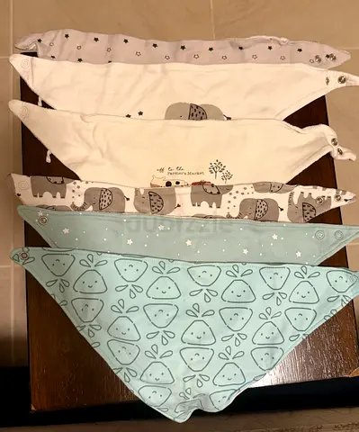 Baby bibs, bundle price 10 dhs
