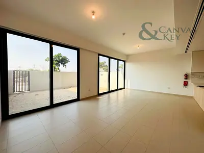 SINGLE ROW | WELL MAINTAINED | READY TO MOVE
