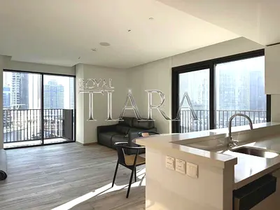 Vacant I Prime Location I Low-Mid Floor