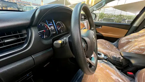 2023 Toyota FORTUNER — миниатюра 19