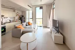 Spacious and Bright | Unfurnished | High Floor