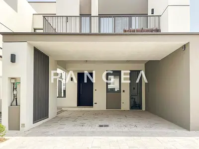 Close to Pool | Furnished | Flexible Cheques