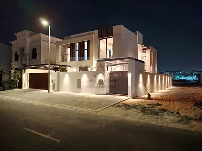 فيلا فاخرة للبيع بتصميم معماري عصري ومواصفات عالية الجودة فرصة لامتلاك فيلا منفصلة من طابقين تجمع بين التصميم المعماري المعاصر والخصوصية والمساحات الع
