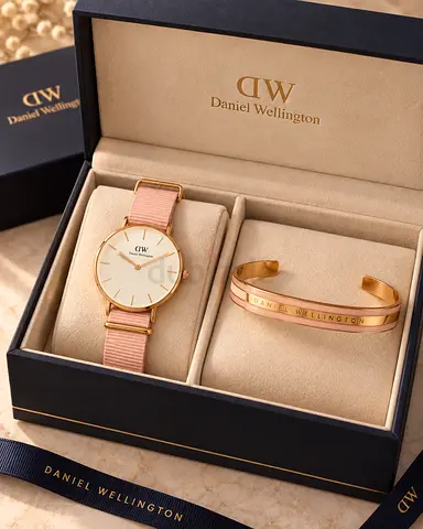 Daniel Wellington ladies watch with matching rose-gold cuff bracelets (set)