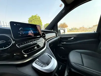 2024 Mercedes-BENZ V-CLASS — миниатюра 18