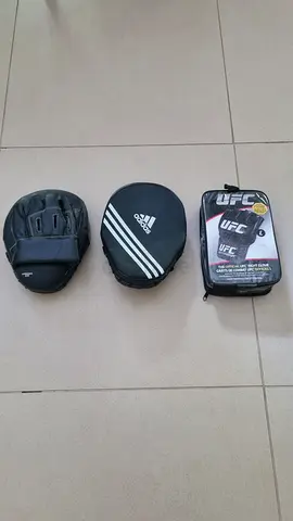 Brand New UFC Official Fight Gloves (Large) + adidas Focus Mitts (used) Combo Set – MMA/Boxing
