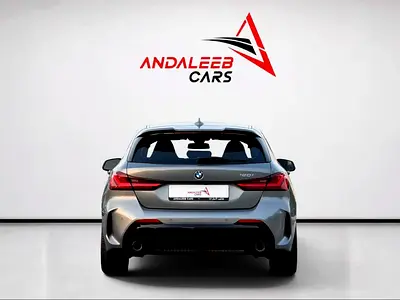 2022 BMW 1-SERIES photo 4