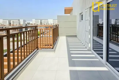 Mid Back 4BR | Verona | Family Townhouse