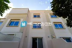 Duplex 3BR | Premium Amenities | Private Garden